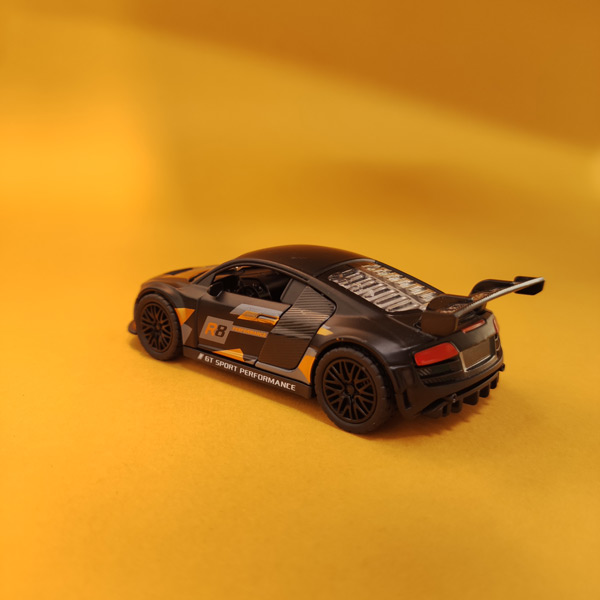 ماشین فلزی اسپرت audi