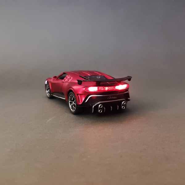 ماشین فلزی BUGATTI chiron