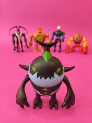 فیگور شخصیت های ben 10