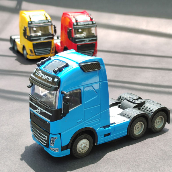 ماکت فلزی کله تریلی volvo