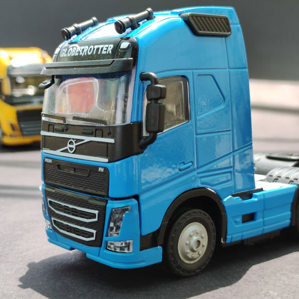 ماکت فلزی کله تریلی volvo