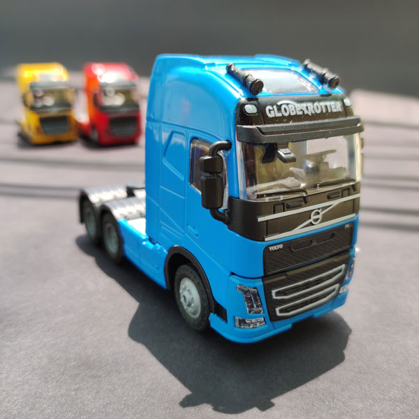 ماکت فلزی کله تریلی volvo